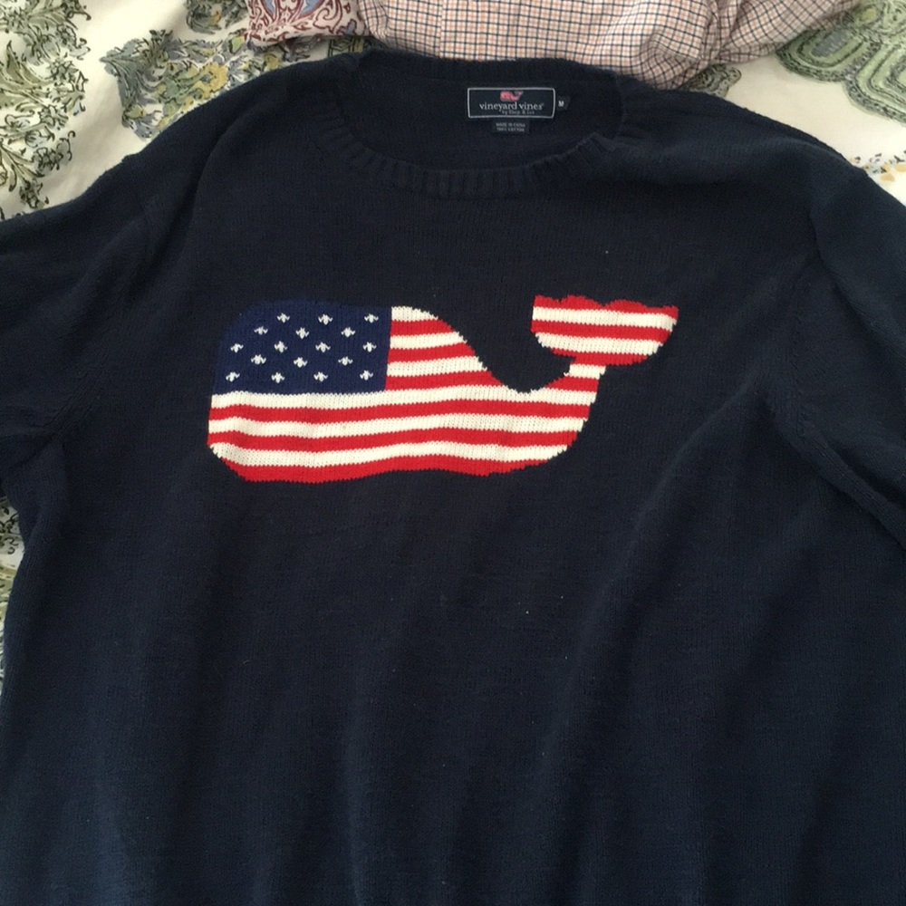 Vineyard vines sweater